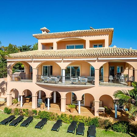 Beachside Villa With Panoramic Sea Views Benalmádena Exterior foto