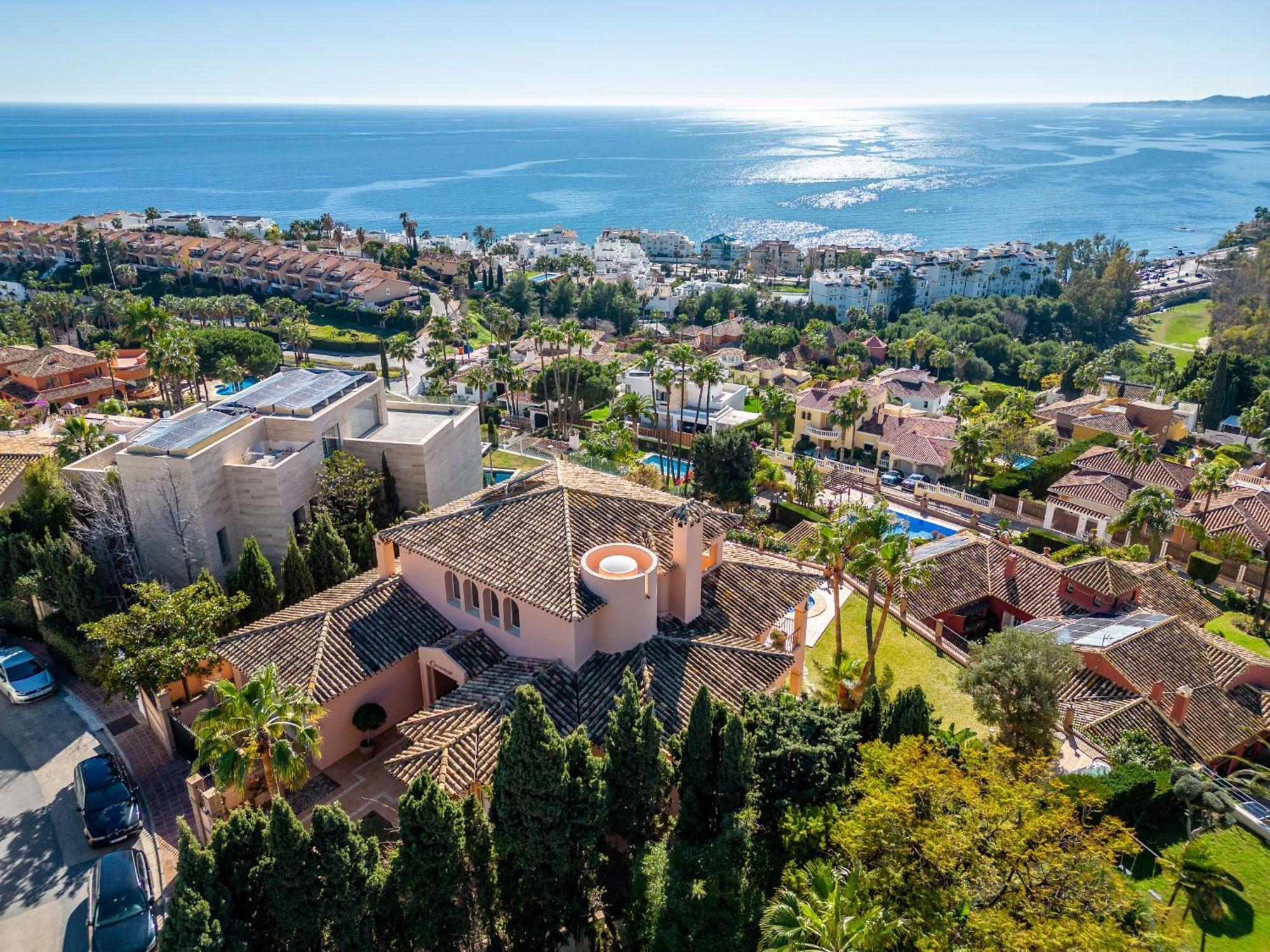 Beachside Villa With Panoramic Sea Views Benalmádena Exterior foto