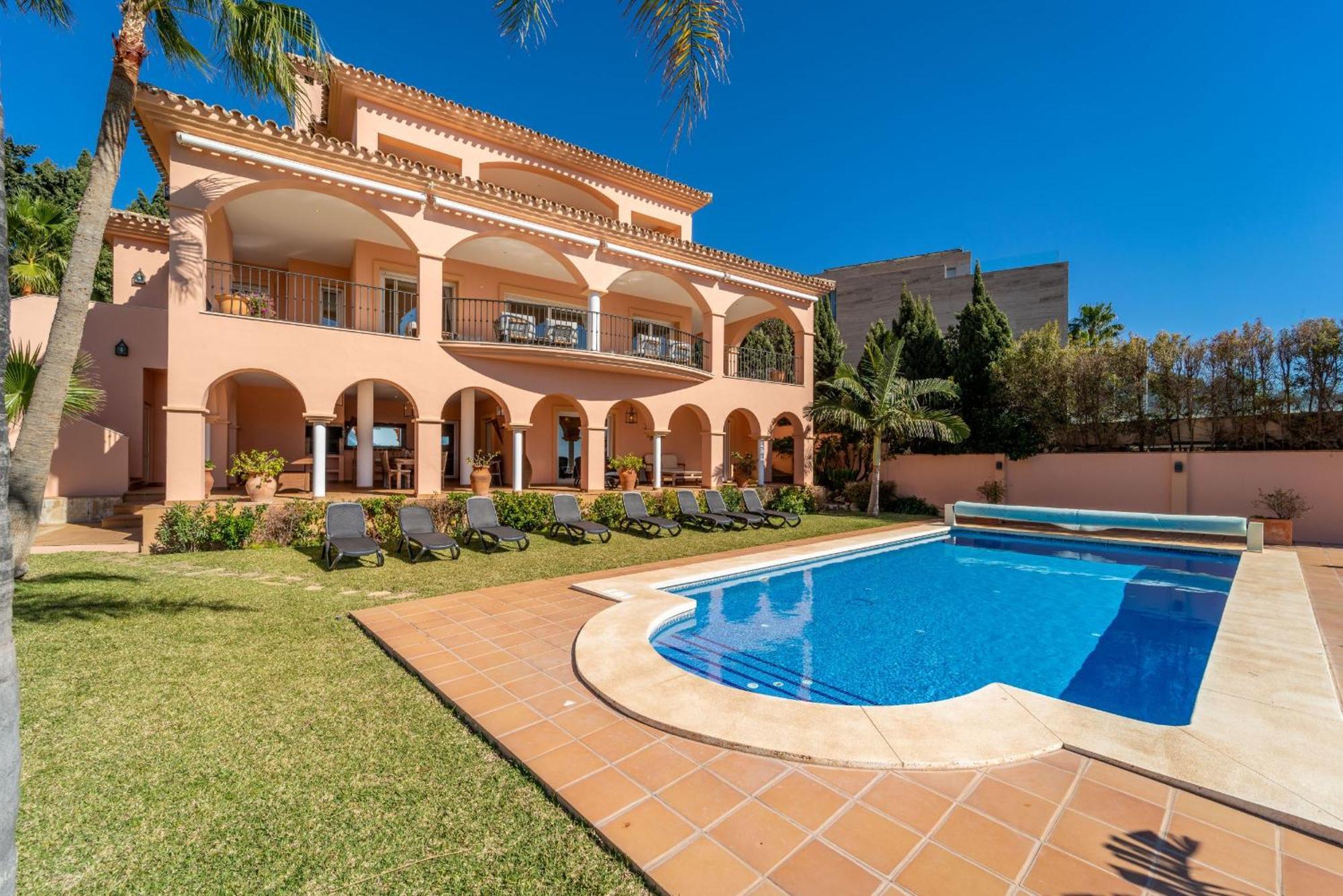 Beachside Villa With Panoramic Sea Views Benalmádena Exterior foto