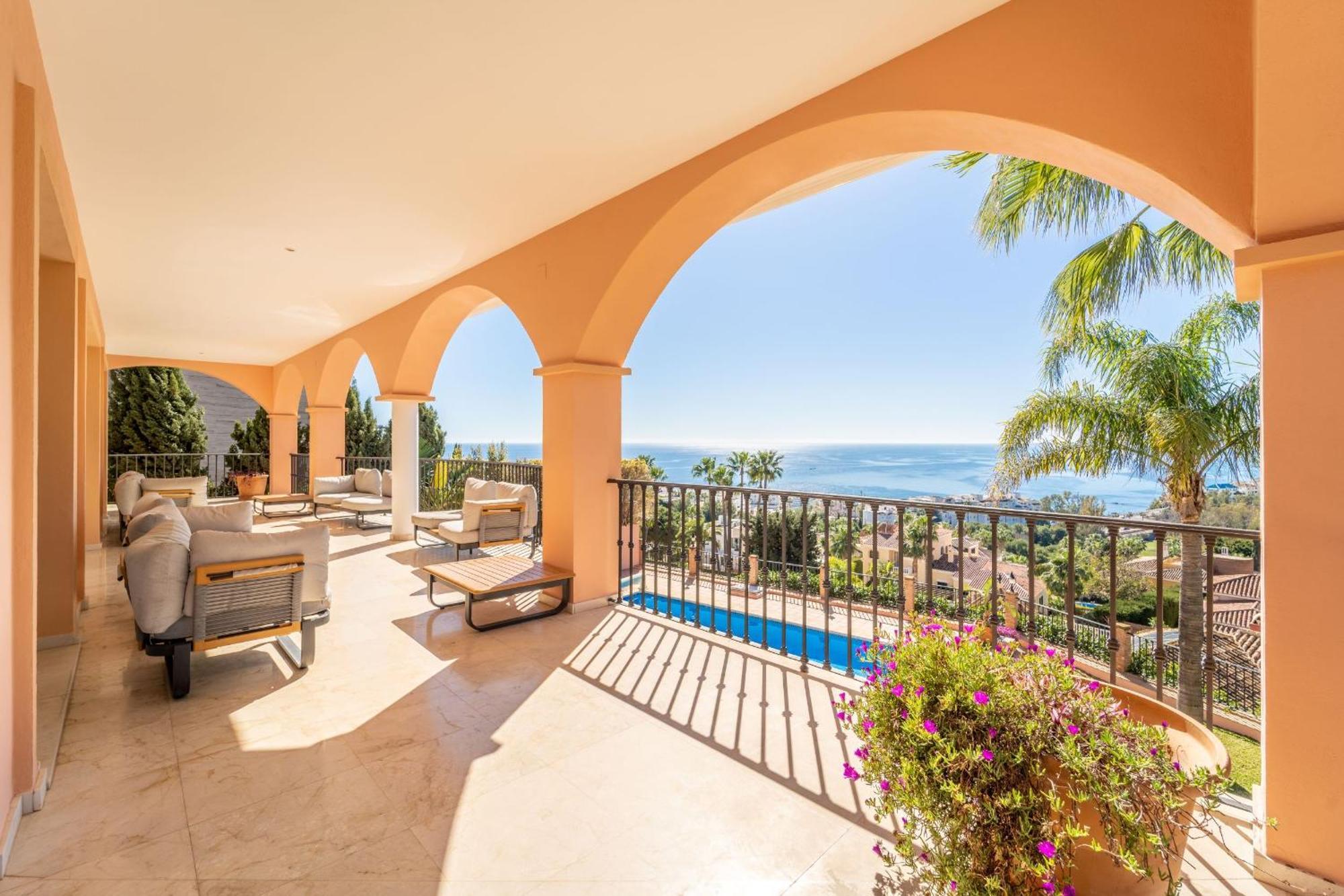 Beachside Villa With Panoramic Sea Views Benalmádena Exterior foto